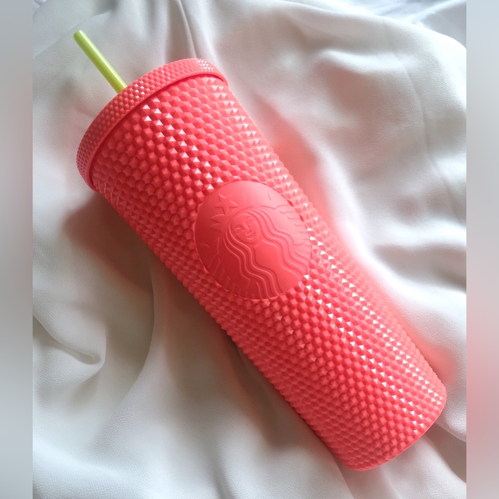 Starbucks Summer 2022 Bling Studded Dragon Fruit 24oz Venti Cold Cup Tumbler